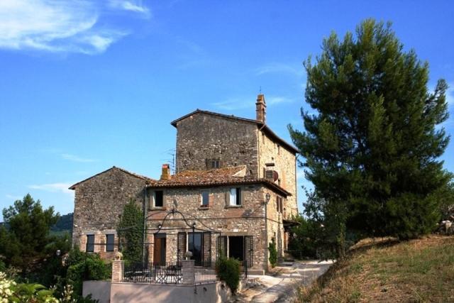 Gli Appartamenti Di Torre Bertona Τόντι Εξωτερικό φωτογραφία